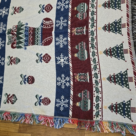 Reversible Christmas Holiday Throw Blanket Stocking Christmas Trees Ornaments - Picture 3 of 10